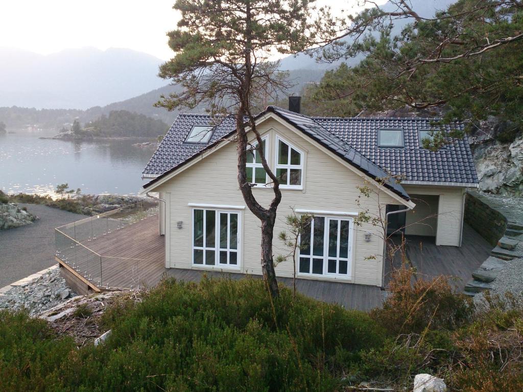 Ropeid Villa Fjordferie room 5